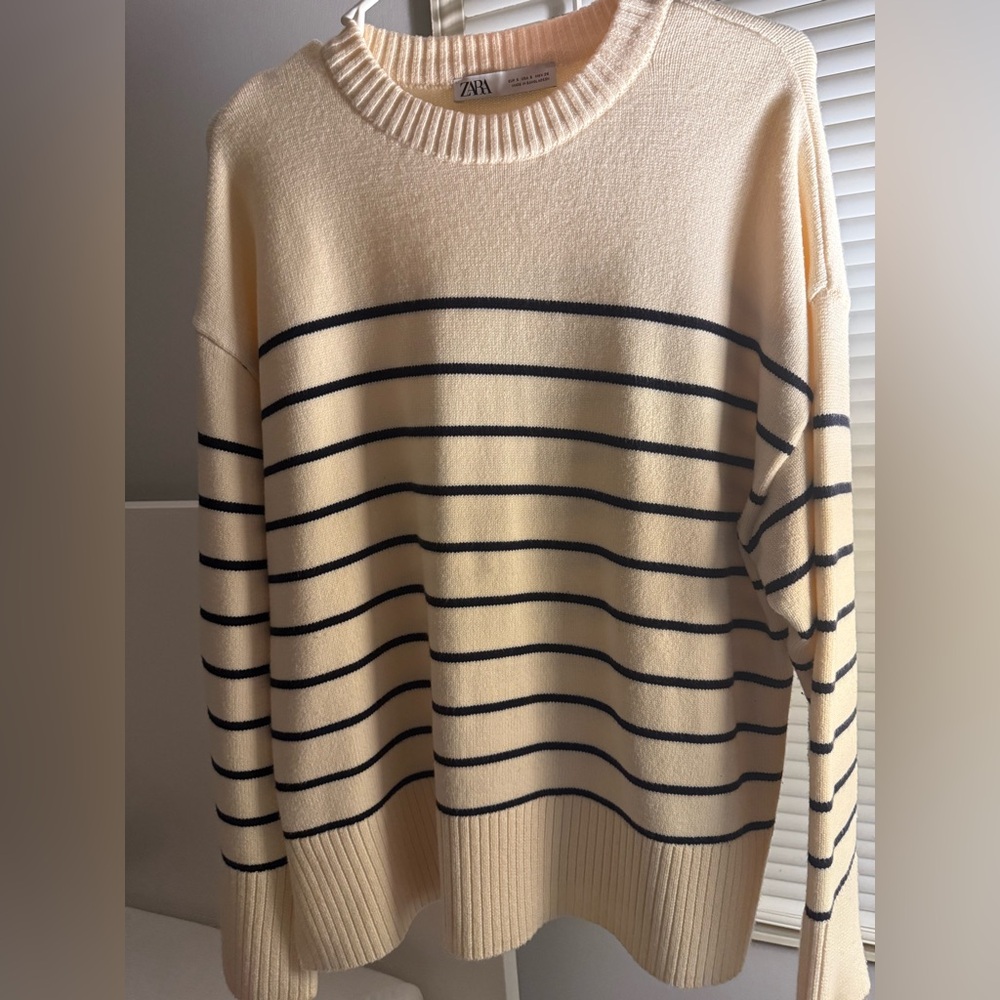 Zara Cream and Black Striped Sweater - Oversized